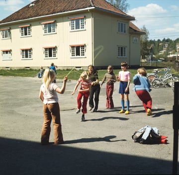 Skoleelever på Årvoll skole i Oslo, 1974.