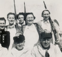 En gruppe lotter og det sivile vern i Vardø i 1939