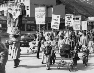 1.mai-tog, kvinnefronten, fane, plakater, barnevogn